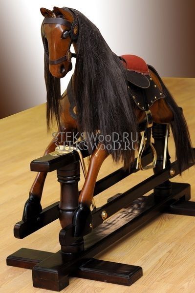 Деревянные лошадки-качалки для детей